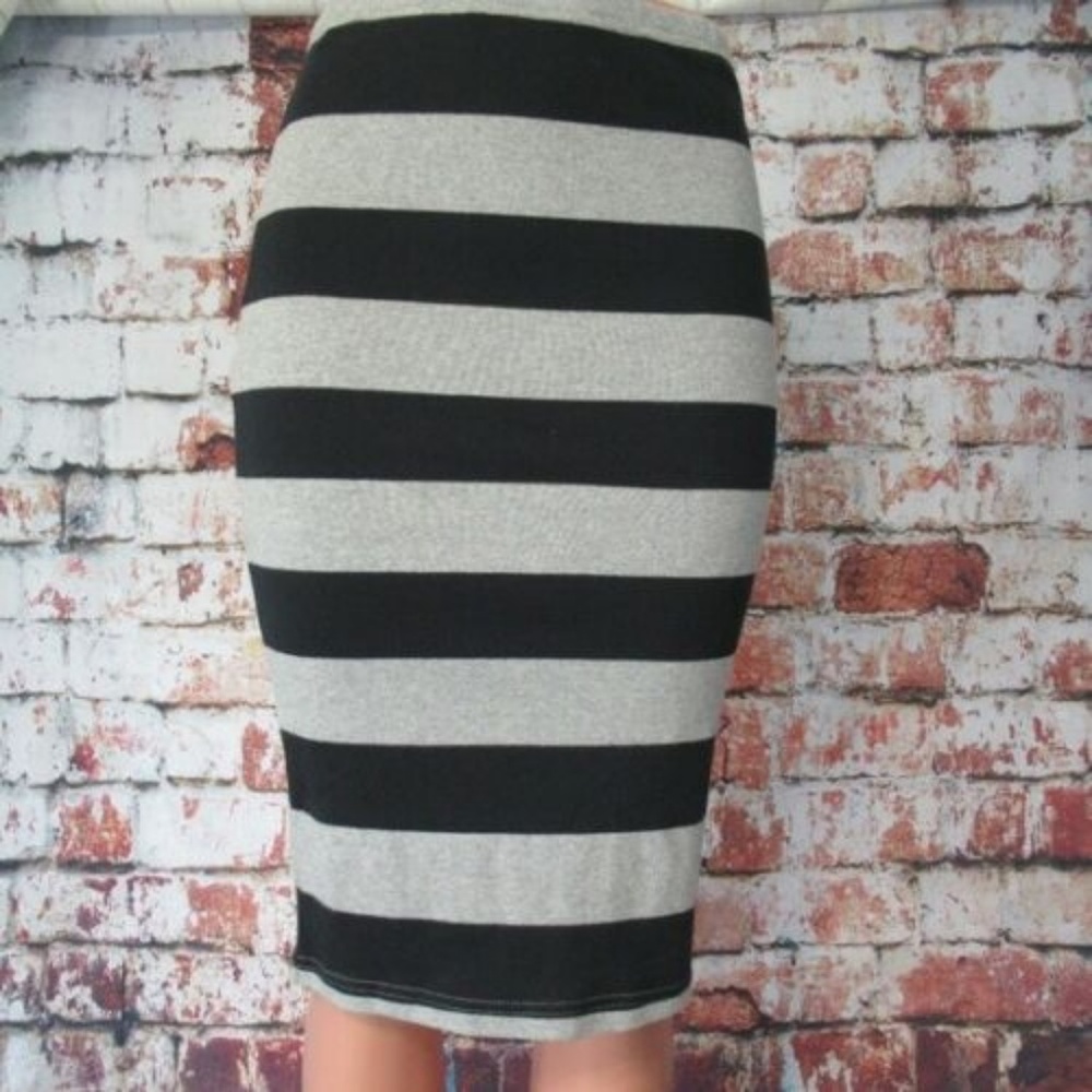 BB Dakota Rugby Stripe Skirt - Picture 4 of 4